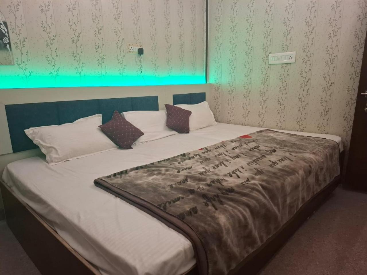 Hotel Sgh Subhadra Guest House Ayodhya المظهر الخارجي الصورة